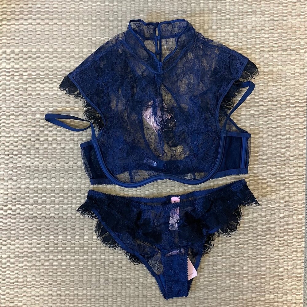 Agent Provocateur Clancie Bra and Panties Set Size AP2